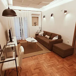 https://think-home-exploring-the-center-of-thessaloniki.hotels-of-thessaloniki.com